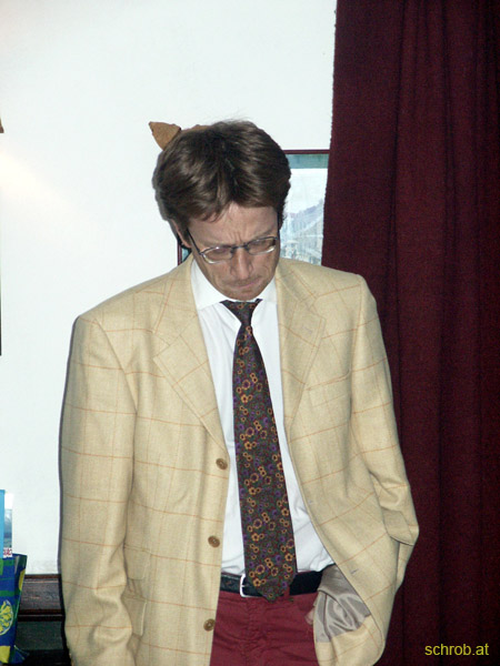 2002 11 063