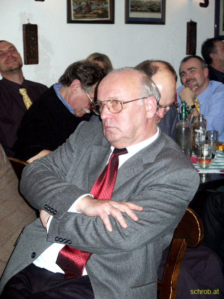 2002 11 073