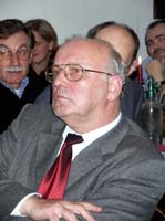 2002 11 075
